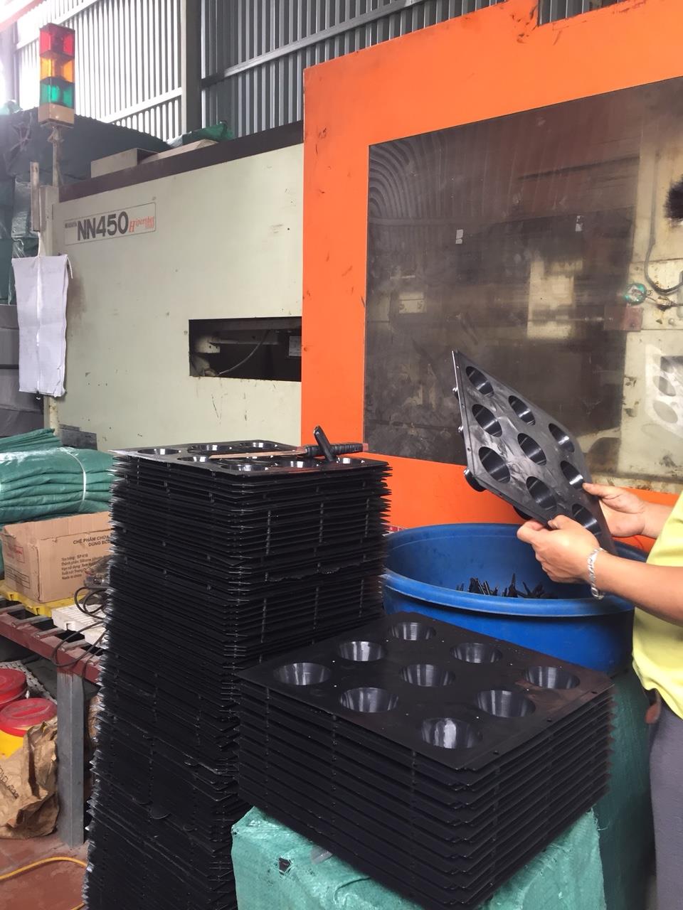 SẢN XUẤT TẤM NHỰA CHỐNG ẨM
