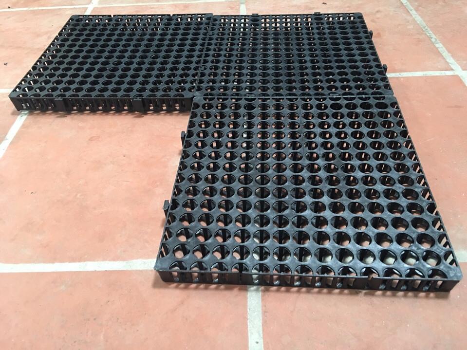 CUNG CẤP VỈ NHỰA THOÁT NƯỚC